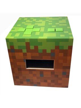 Minecraft Grass Block Design Alarm Clock With Micro USB Input By Paladone